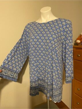J. Jill Wearever Collection Light Blue Floral Border-Print Tunic Top